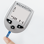 microdot® Xtra obtaining blood sample